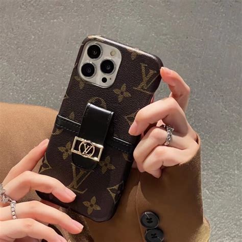 louis vuitton mobil cover.